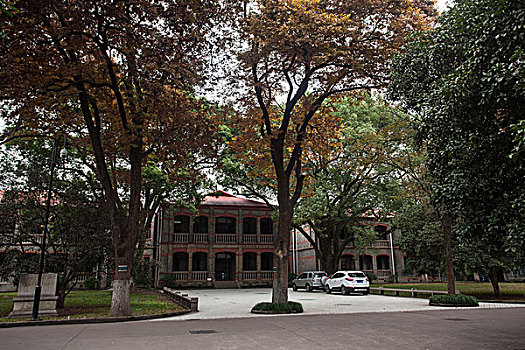 苏州大学