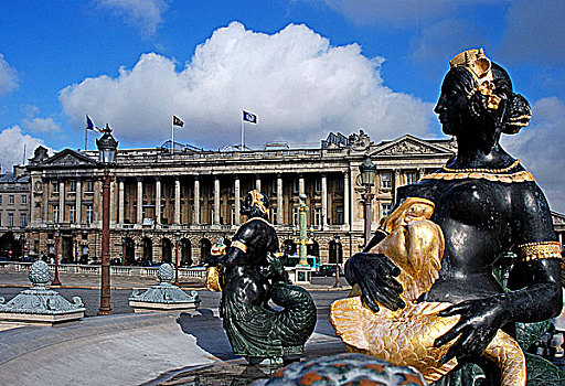 法国巴黎协和广场雕塑