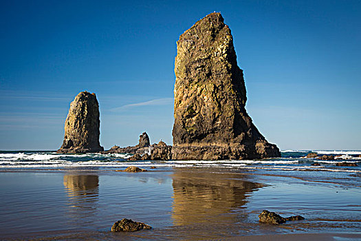 海蚀柱,靠近,黑斯塔科岩,佳能海滩,俄勒冈,美国