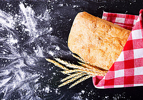 意大利拖鞋面包,面包,暗色,面粉