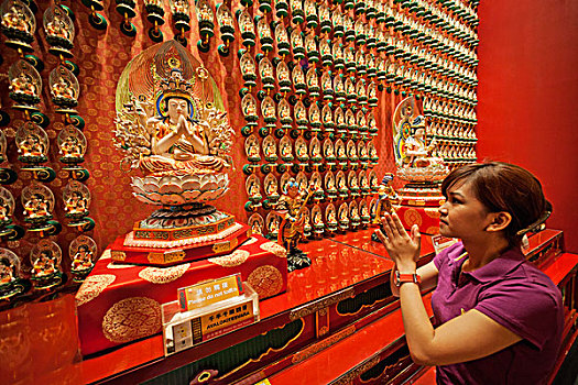 女人,祈祷,佛教寺庙,佛,牙齿,古物,庙宇,博物馆,唐人街,新加坡