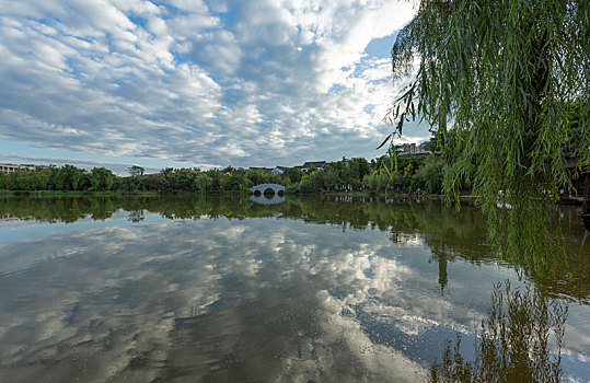 云南弥勒红河水乡景观