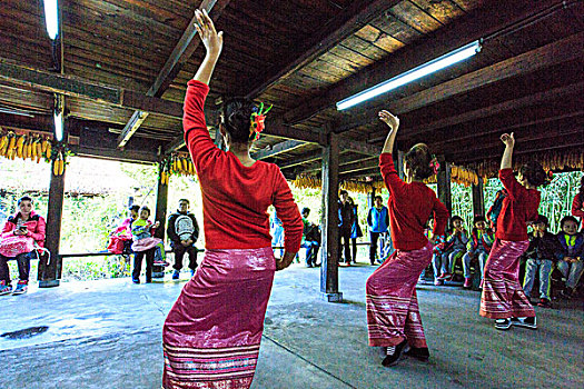 傣族歌舞表演