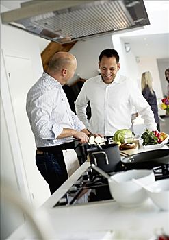 两个男人,制作,餐饭,瑞典