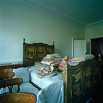 老式,床上用品,堆积,手绘,床,卧室