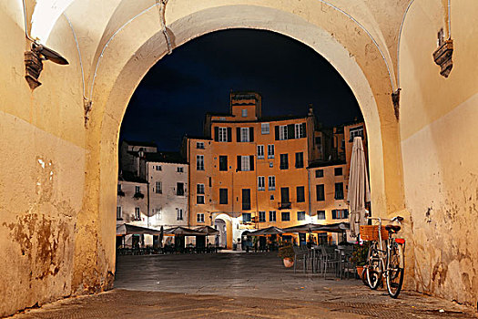拱形,入口,广场,卢卡,意大利,夜晚