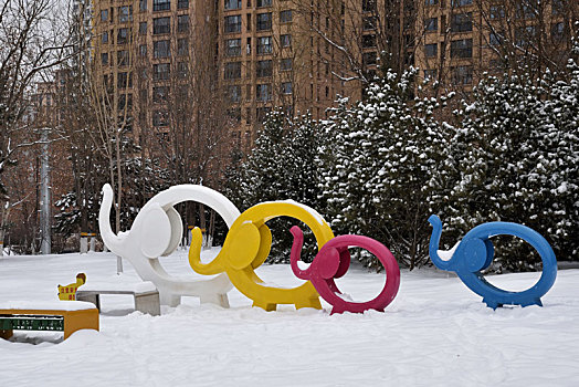 河北省石家庄市公园雪景