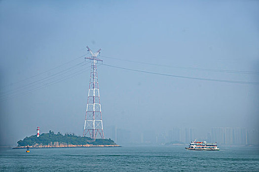 福建厦门市厦门轮渡码头海面