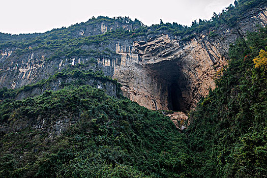 重庆巫山大宁河小三峡峡谷群山