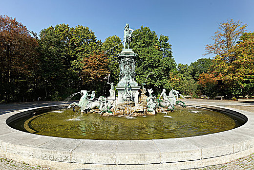 海王星喷泉,市立公园,纽伦堡,中间,弗兰克尼亚,巴伐利亚,德国,欧洲