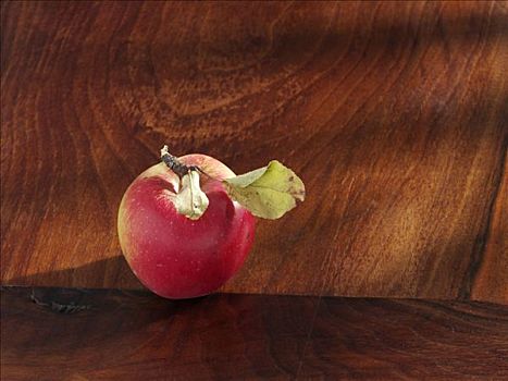 红苹果,木板