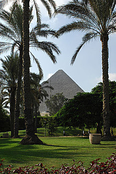 埃及开罗远眺胡夫金字塔