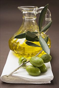 橄榄,嫩枝,青橄榄,玻璃瓶,橄榄油,后面
