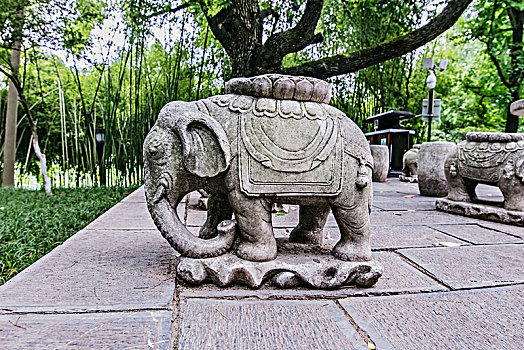 安徽省合肥市包河公园石刻工艺品建筑景观