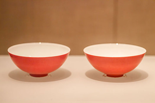 首都博物馆珍藏的胭脂水釉碗清代雍正