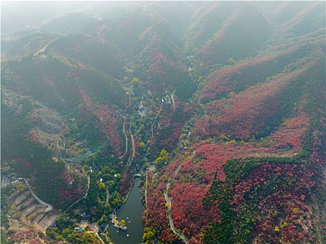 航拍济南红叶谷景区