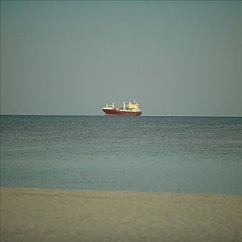 集装箱船,海中