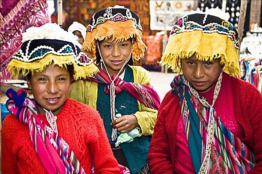 肖像,三个女孩,市场,乌鲁班巴河谷,秘鲁