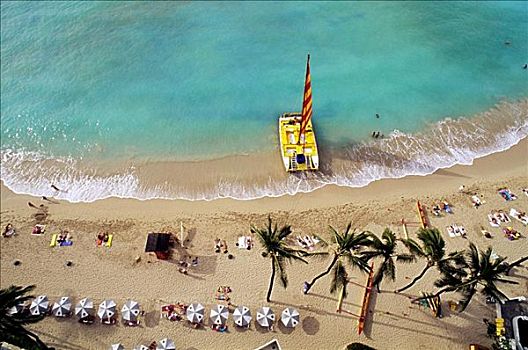 夏威夷,瓦胡岛,怀基基海滩,双体船,伞,度假者,海滩,俯视