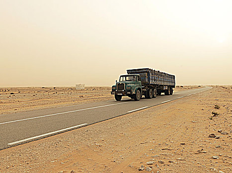 毛里塔尼亚,撒哈拉沙漠,卡车
