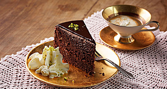 庆贺,巧克力蛋糕,开心果酪