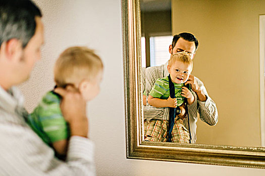 父亲,放,领带,孩子,儿子,反射,镜子