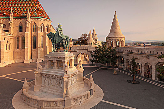 骑马雕像,国王,马提亚斯教堂,棱堡,城堡,山,布达佩斯,匈牙利