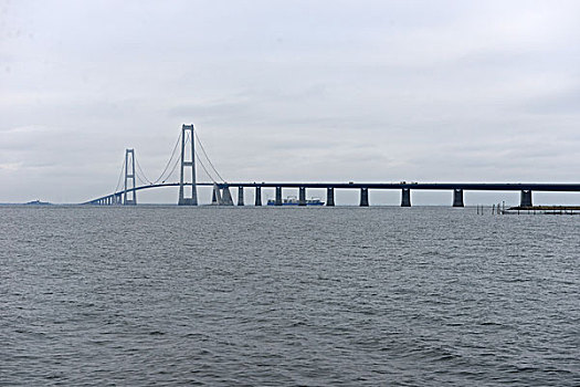 丹麦大贝尔特桥