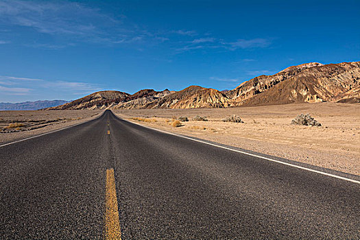 公路,荒漠景观,死亡谷国家公园,加利福尼亚,美国