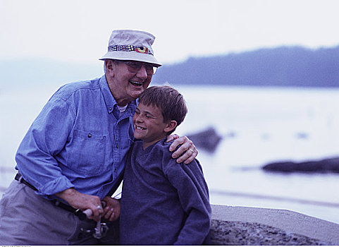爷爷,孙子,钓鱼,贝尔格莱德湖区,美国