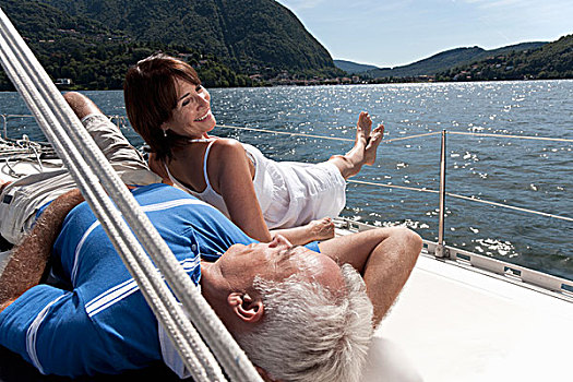 老年,夫妻,放松,帆船