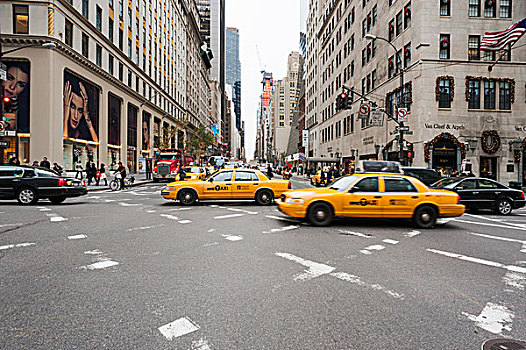 美国纽约街上的出租车