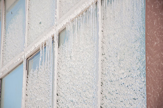冬季窗户上结冰