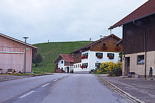 欧洲的乡村公路和民居