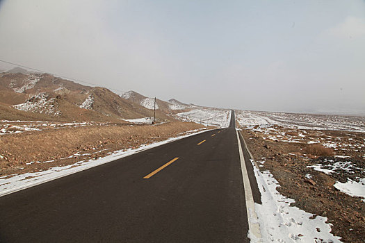 风雪天山路