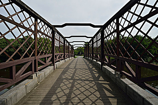 长桥