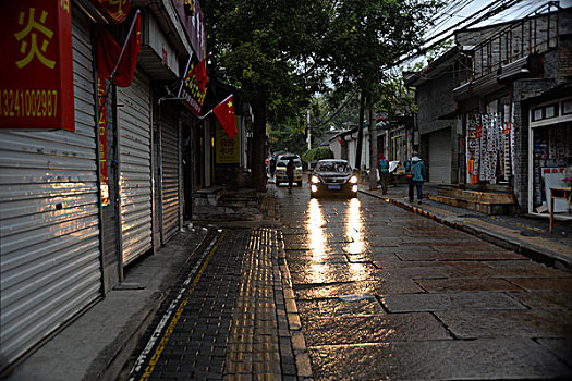 雨后清晨