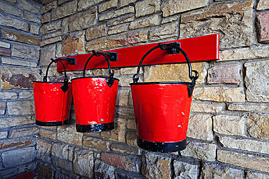 三个,红色,桶,悬挂,排列,钩,石墙,英格兰