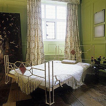 卧室,绿色,墙壁,锻铁,框架,床,投掷