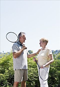 伴侣,网球拍