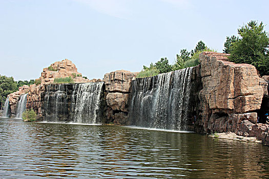 太阳岛太阳瀑