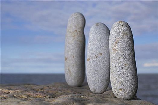 三个,鹅卵石,石头