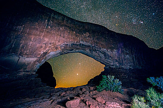 拱形,岩石构造,星空,天空,拱门国家公园,犹他,美国