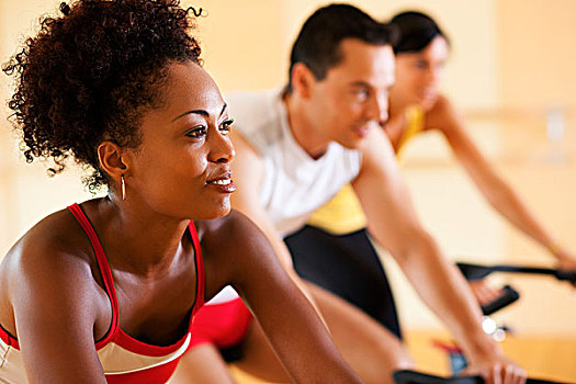 群体,三个人,朋友,旋转,健身房,练习,腿,有氧锻炼,训练