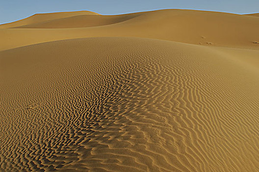 甘肃巴丹吉林沙漠