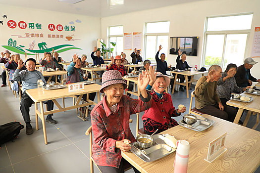 山东省日照市,爱心食堂让农村老人吃上免费午餐