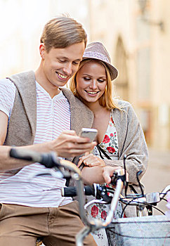 暑假,自行车,爱情,关系,出行,全球定位系统,约会,概念,情侣,智能手机,城市