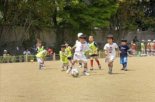 孩子,足球,练习,足球俱乐部,京都,河,日本,亚洲