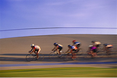 自行车运动员图片