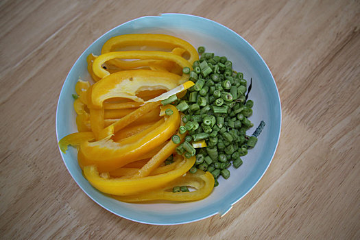 美丽的食材彩色圆椒